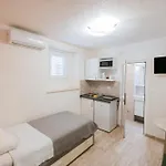 Ema House