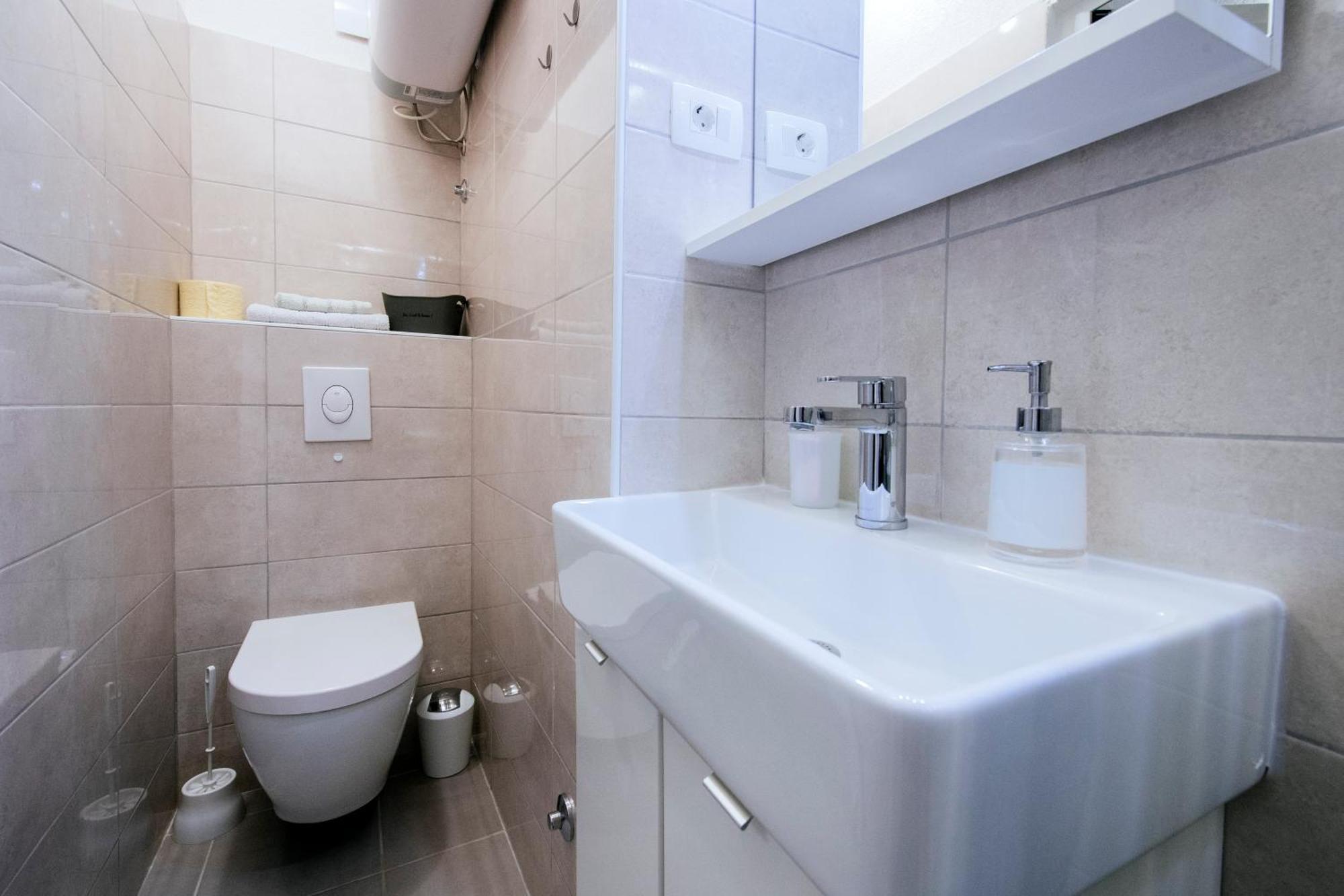 Appartement Ema House *